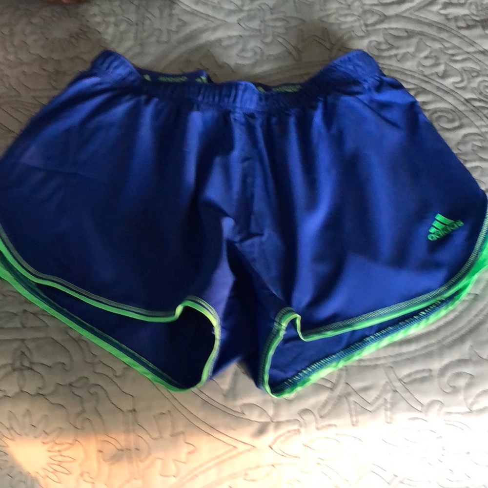 Addias work out shorts